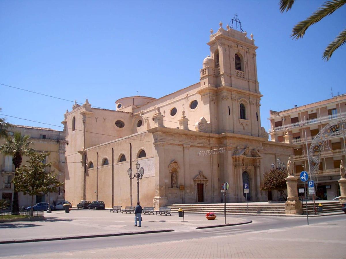 A Za' Nella Avola Villa Exterior photo
